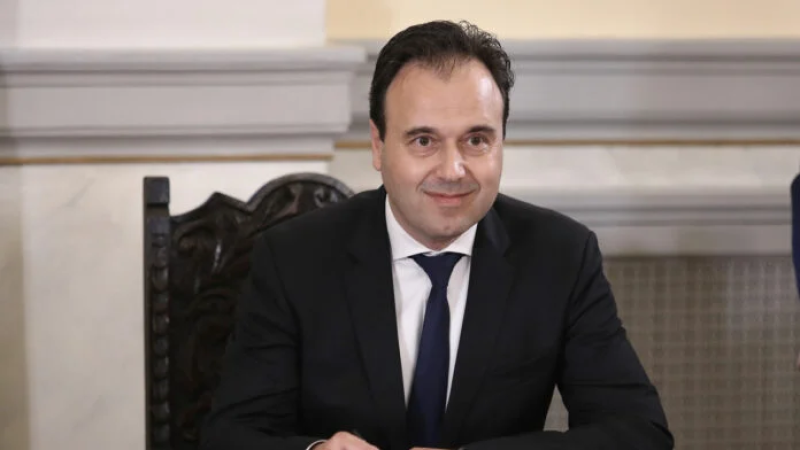 Papastergiou-1-696x392